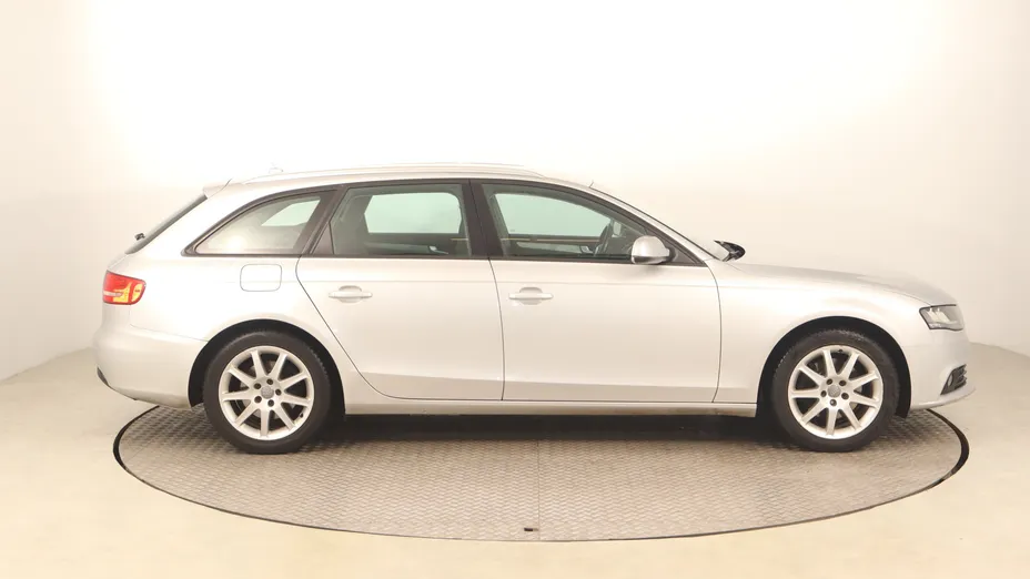 Audi A4 -