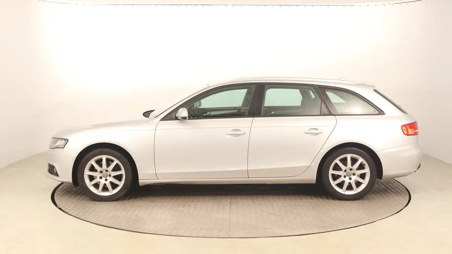 Audi A4 -