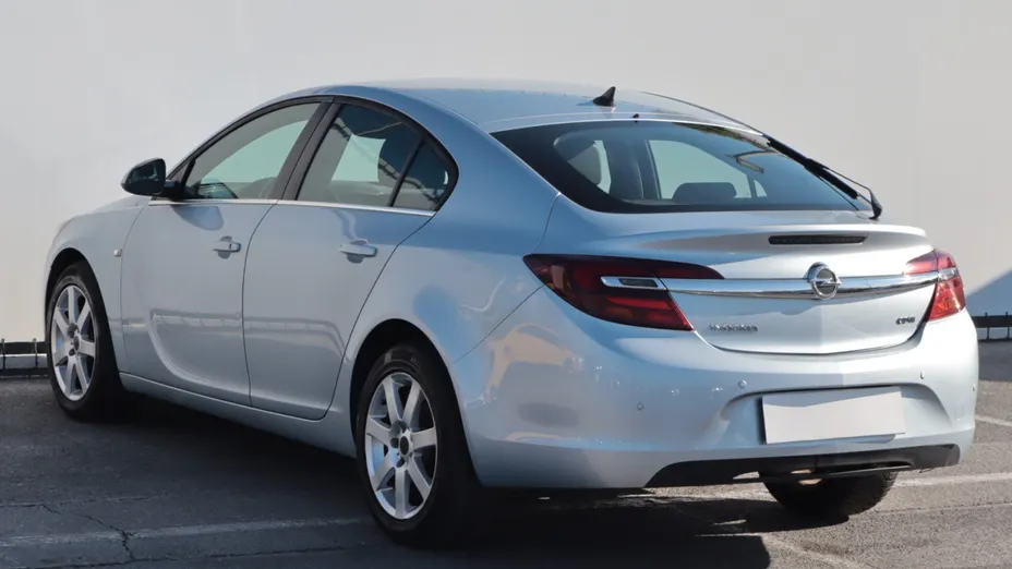 Opel Insignia -