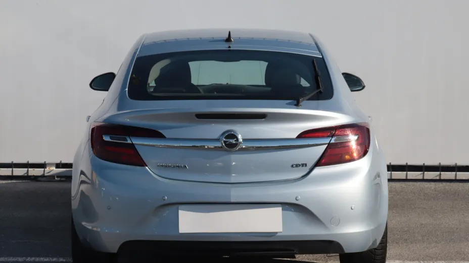 Opel Insignia -