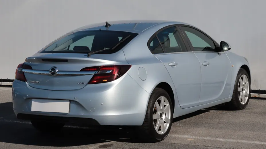 Opel Insignia -