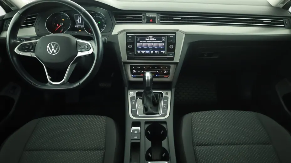 VW Passat -