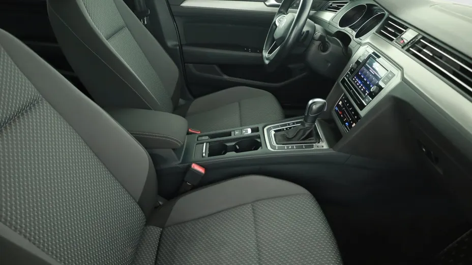 VW Passat -