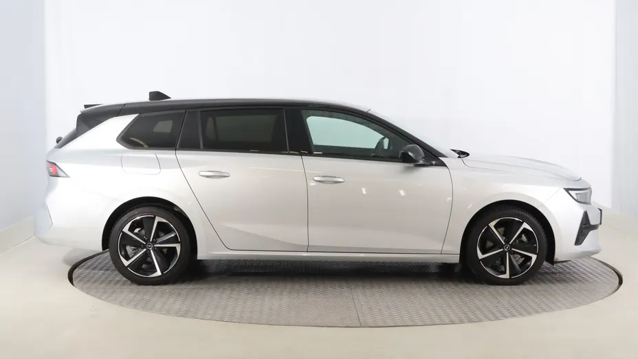 Opel Astra -