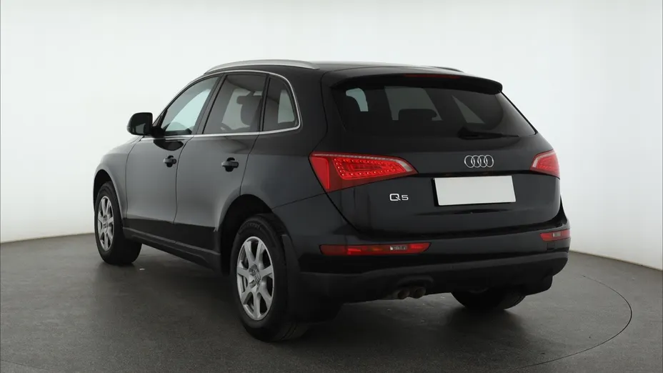 Audi Q5 -