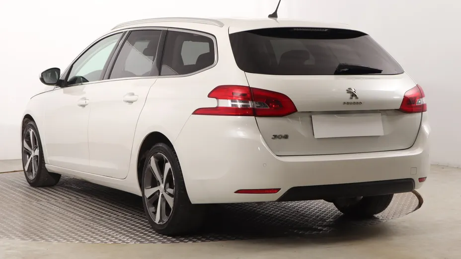 Peugeot 308 -