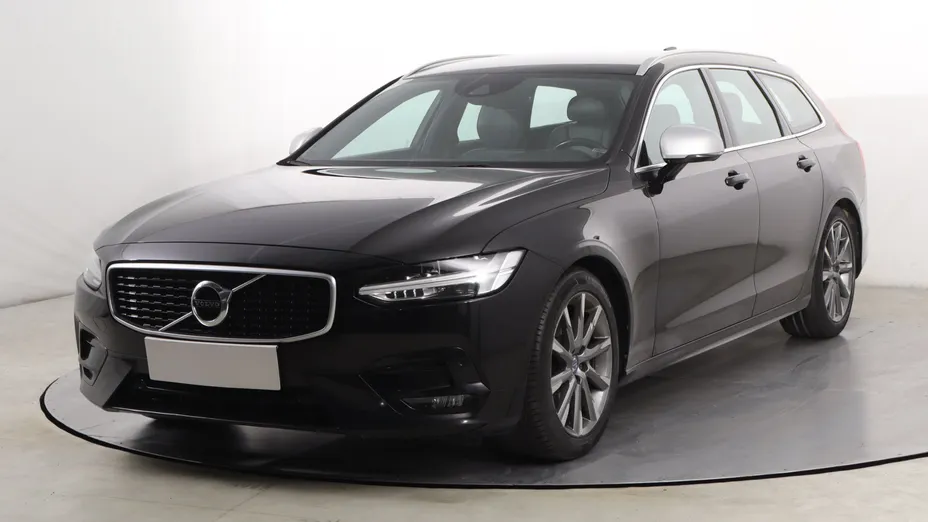 Volvo V90 -