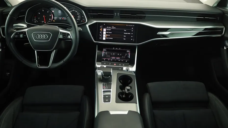 Audi A6 -