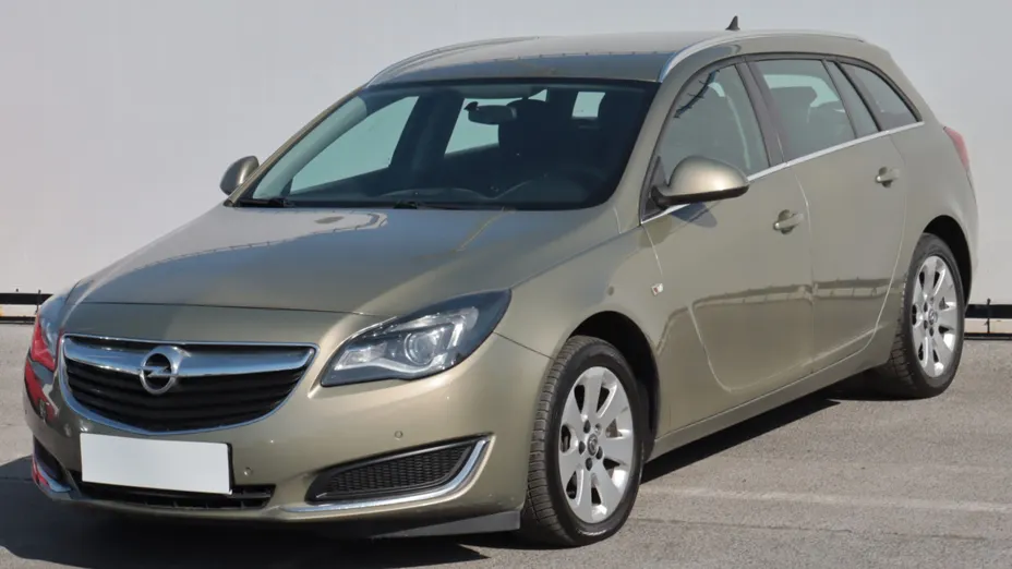 Opel Insignia -