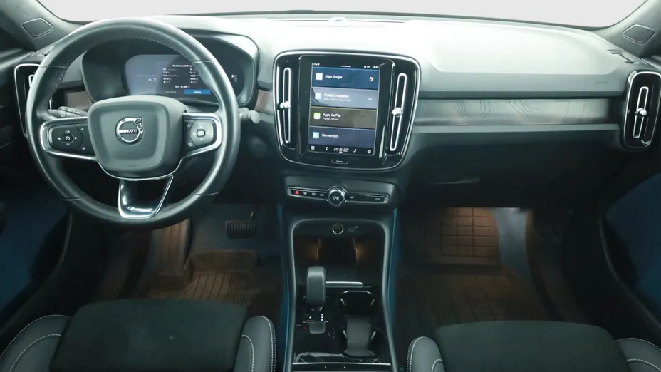 Volvo C40 -