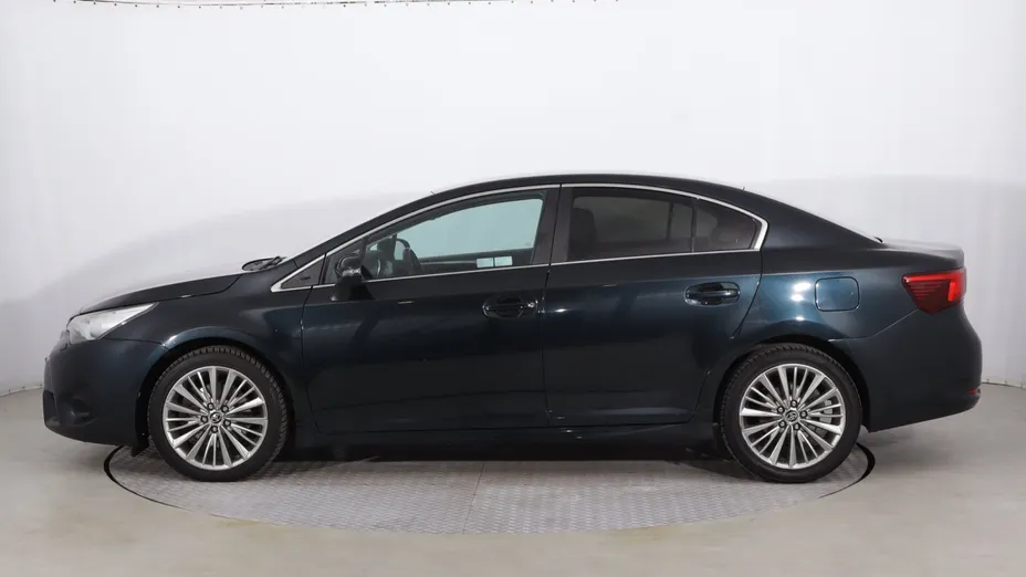 Toyota Avensis -