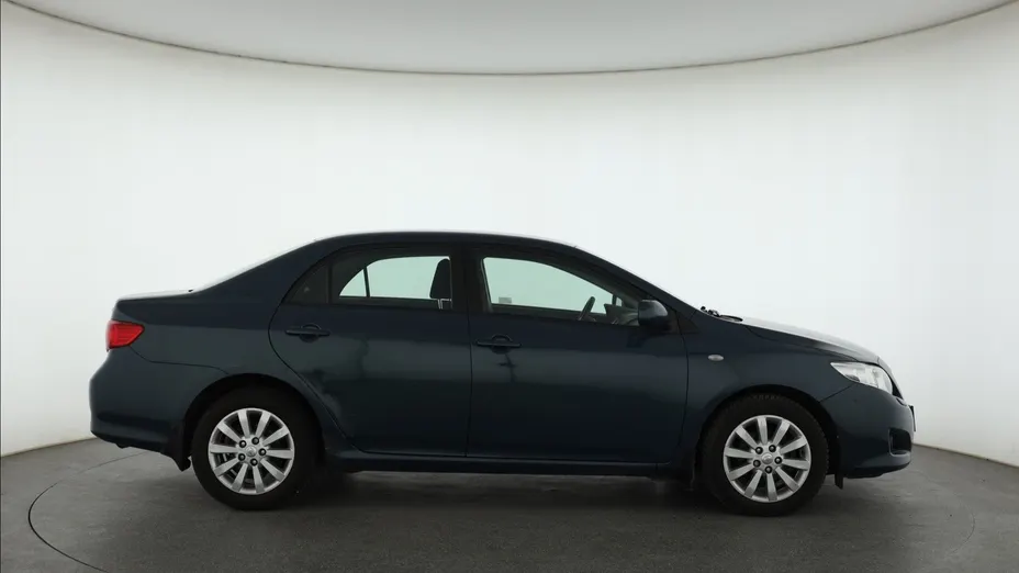 Toyota Corolla -