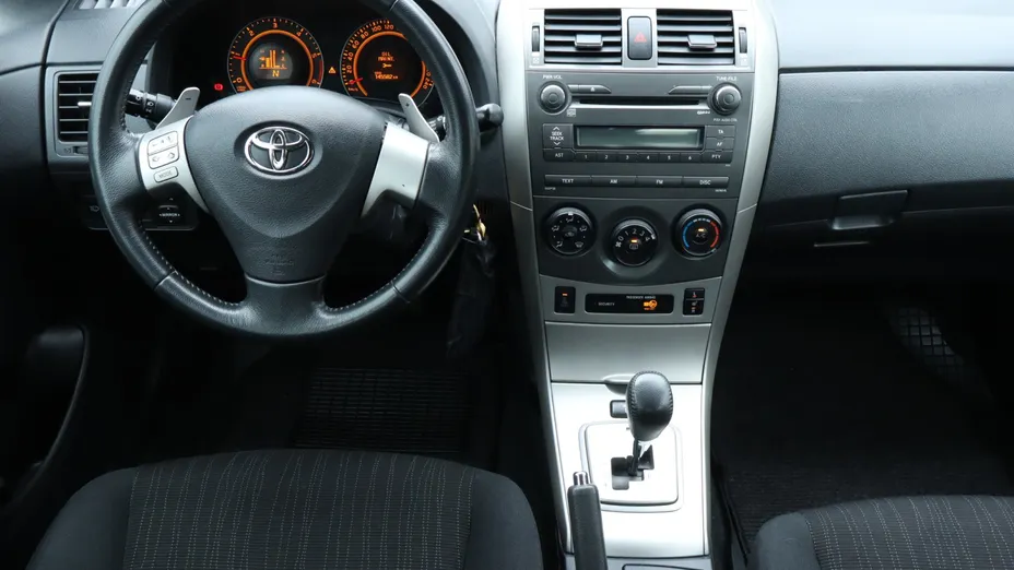 Toyota Corolla -
