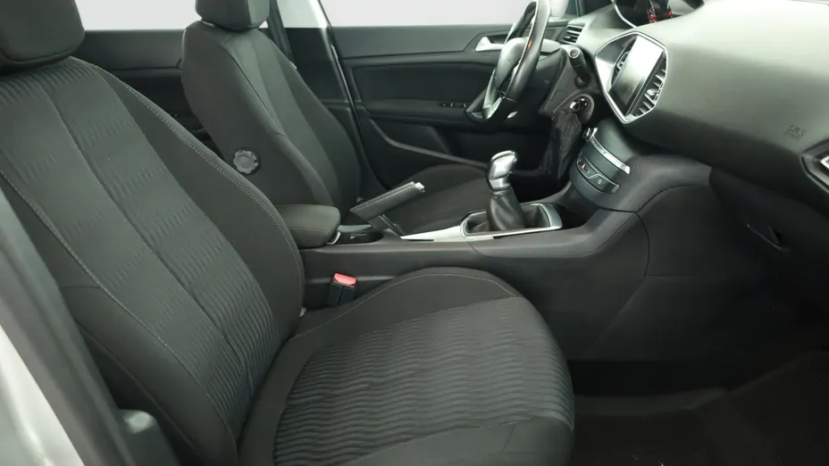 Peugeot 308 -