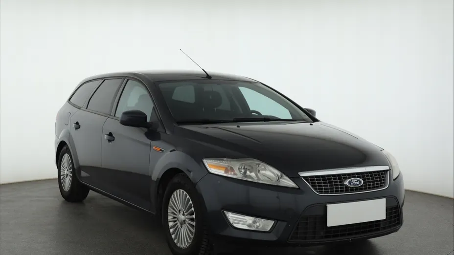 Ford Mondeo -