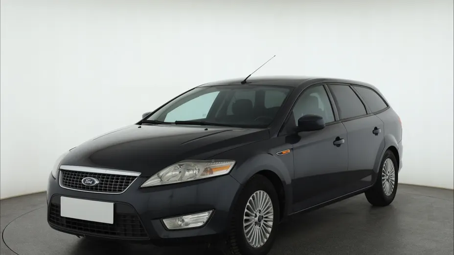 Ford Mondeo -