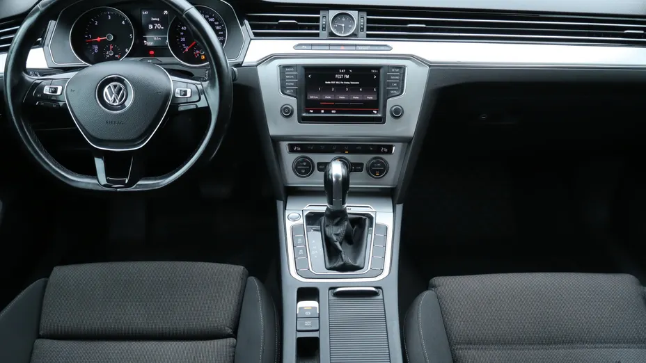 VW Passat -