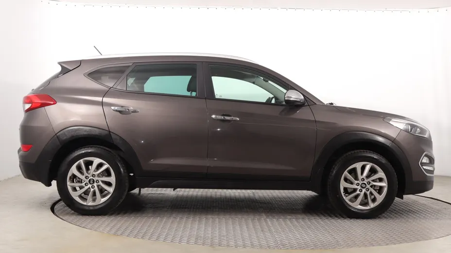 Hyundai Tucson -