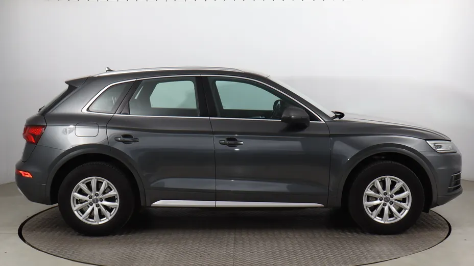 Audi Q5 -
