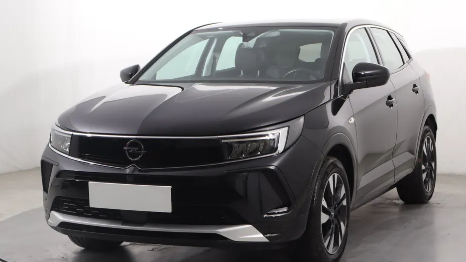 Opel Grandland -
