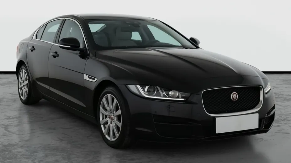 Jaguar XE -