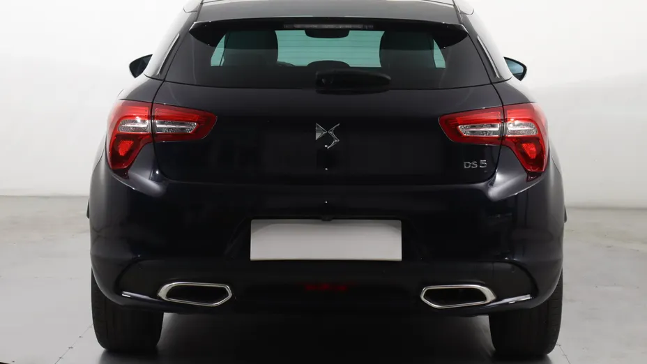 DS 5 -