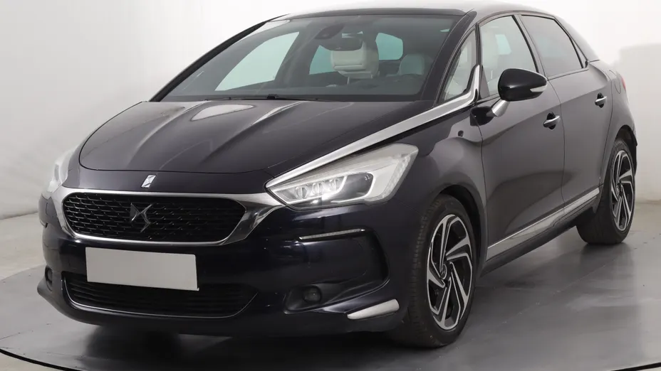 DS 5 -