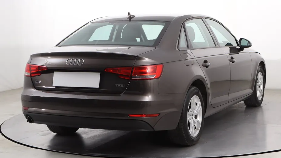 Audi A4 -