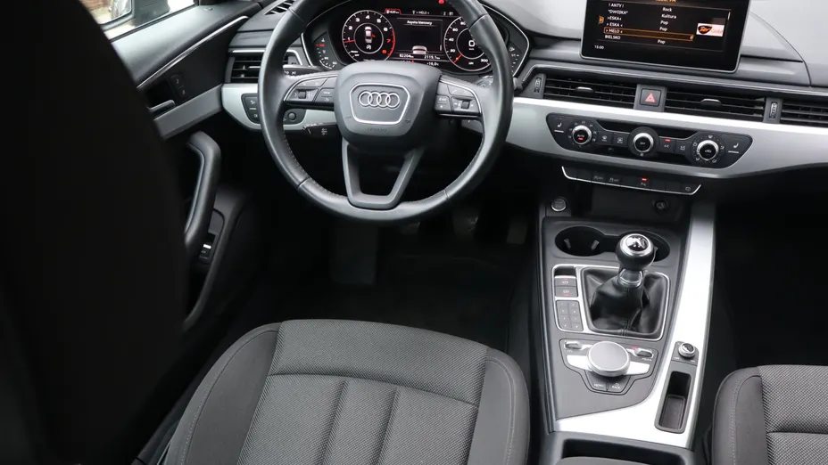 Audi A4 -