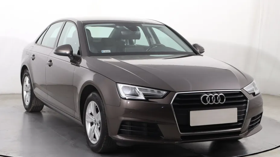 Audi A4 -