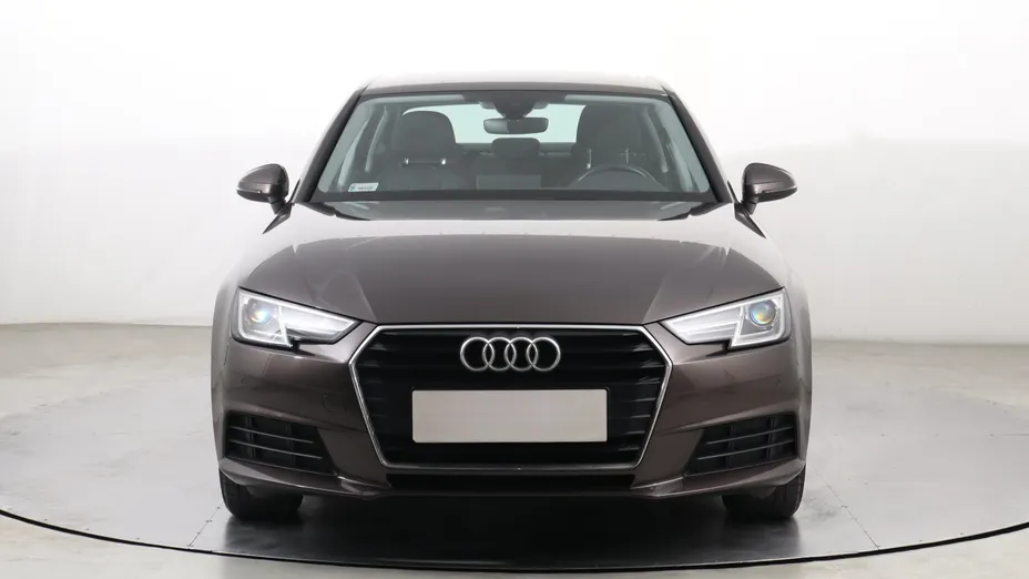 Audi A4 -