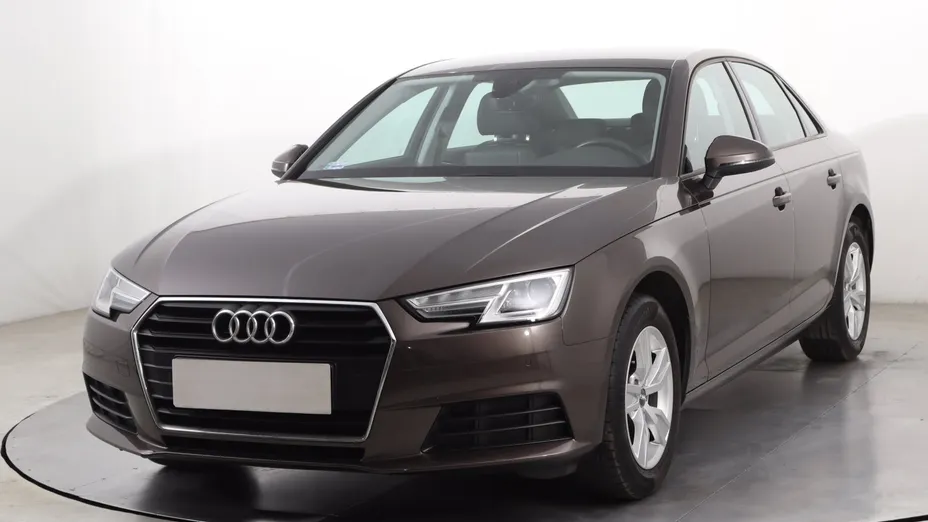 Audi A4 -