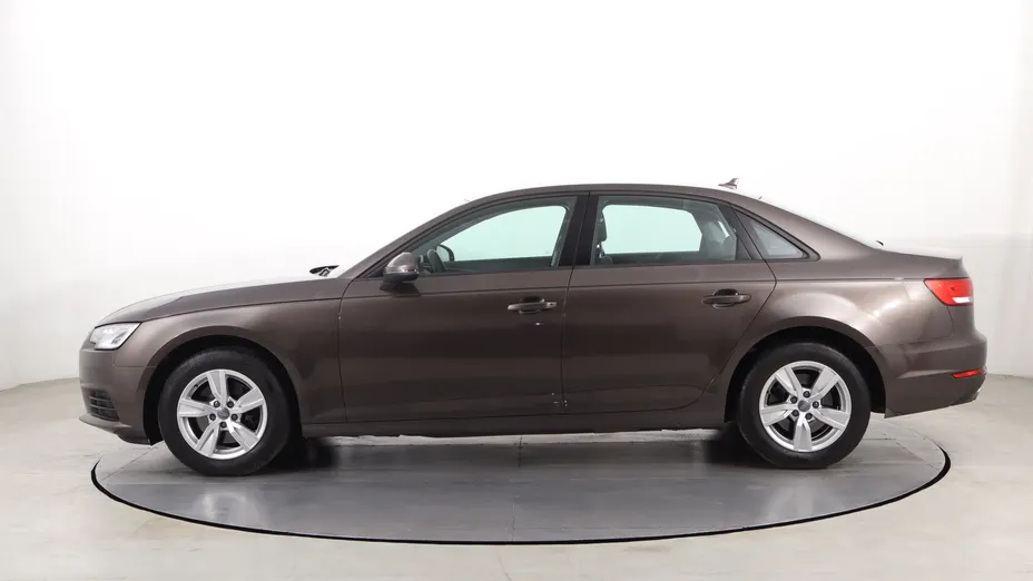 Audi A4 -