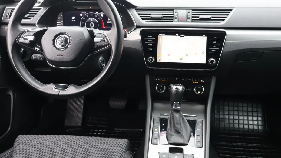 Skoda Superb -