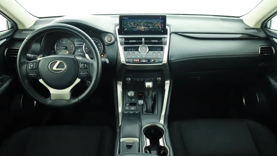 Lexus NX -