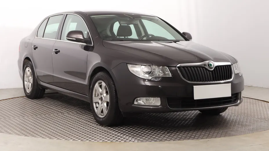 Skoda Superb -