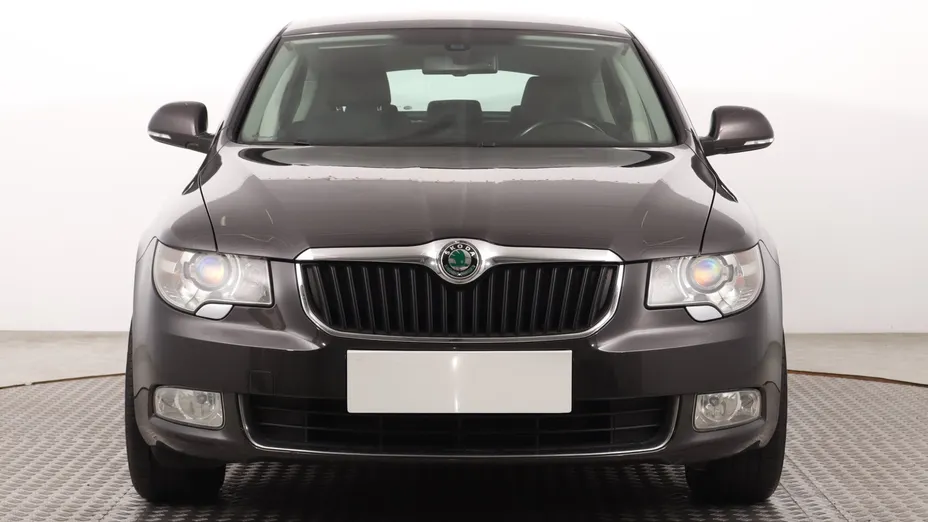 Skoda Superb -