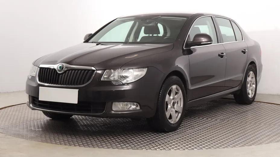 Skoda Superb -