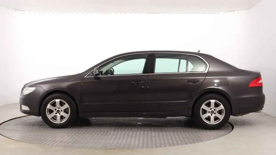 Skoda Superb -