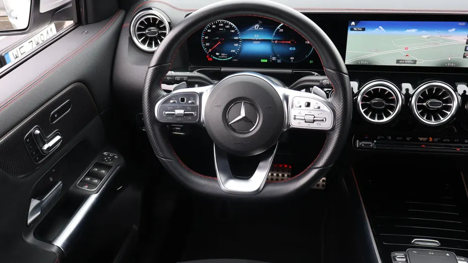 Mercedes EQA -