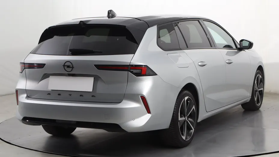 Opel Astra -