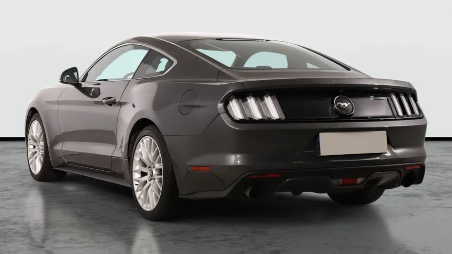 Ford Mustang -
