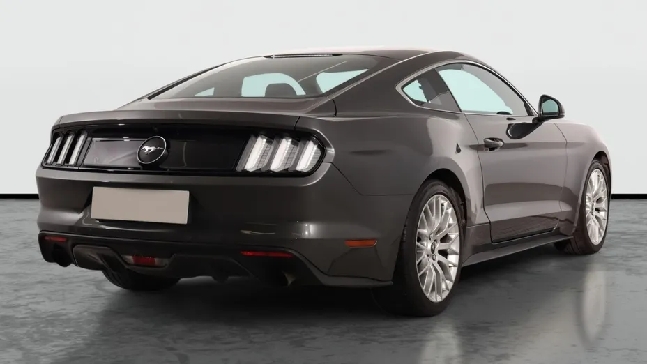 Ford Mustang -