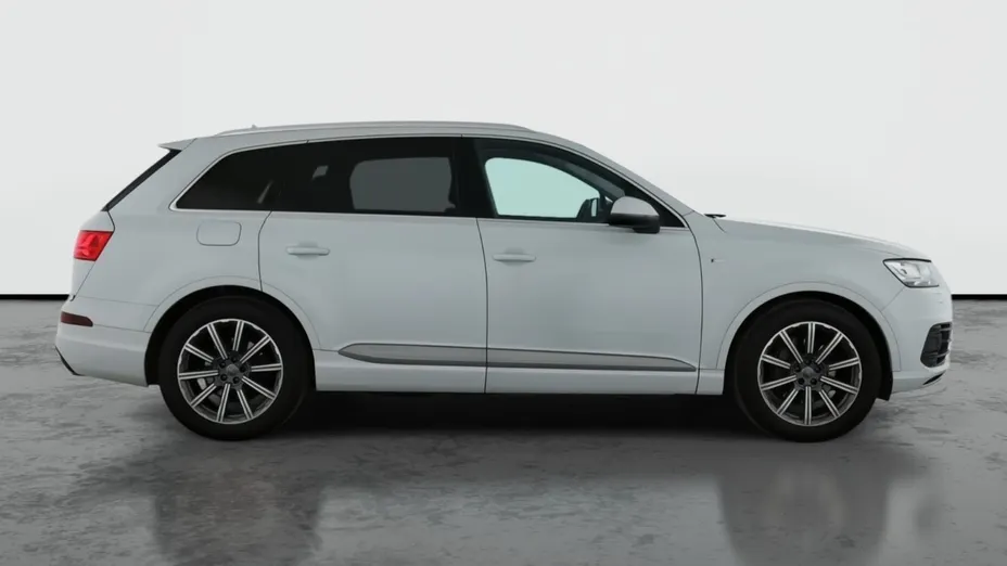 Audi Q7 -