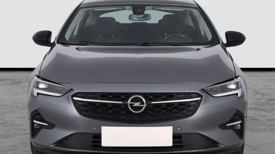 Opel Insignia -