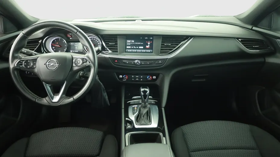 Opel Insignia -