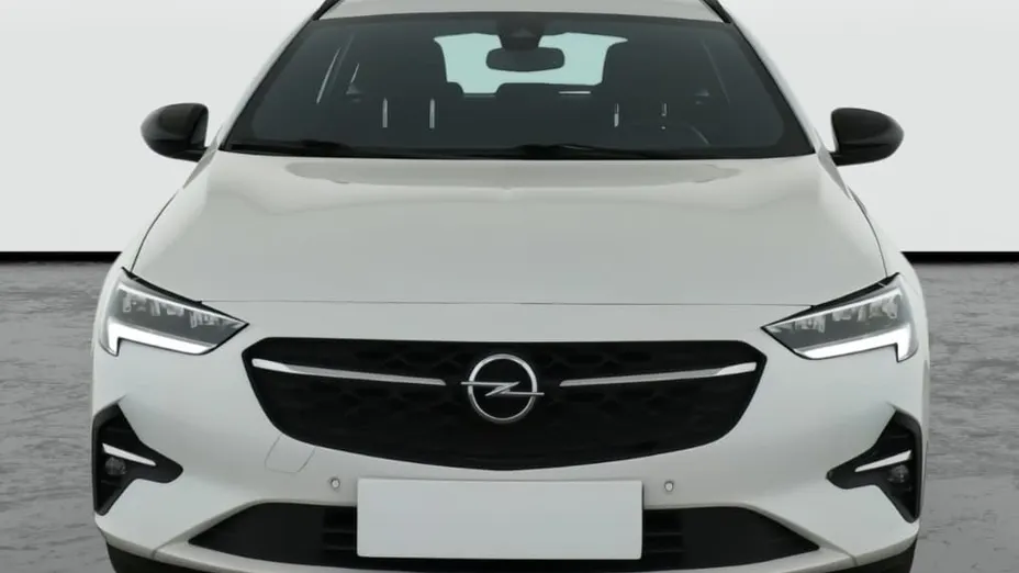 Opel Insignia -
