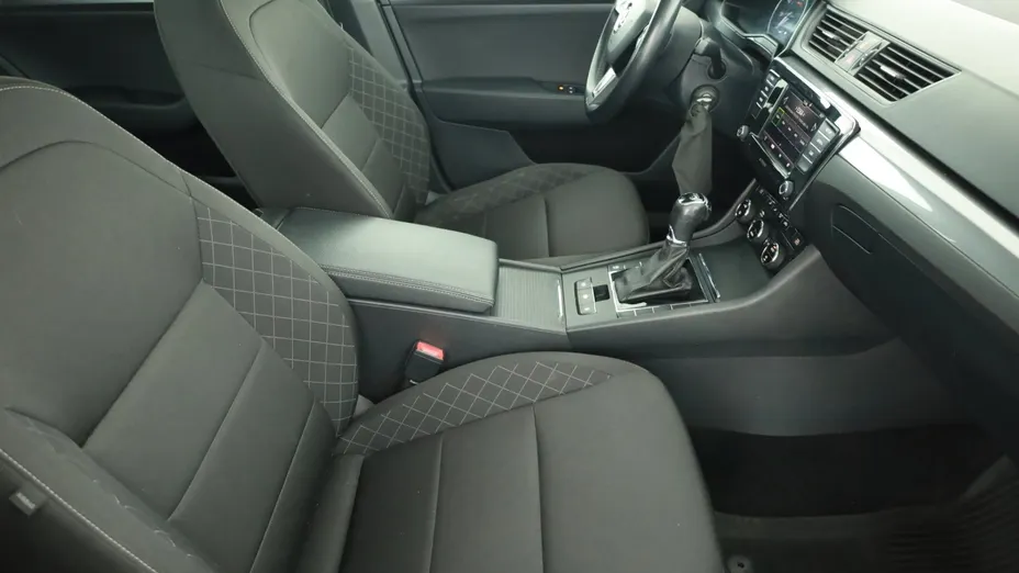Skoda Superb -