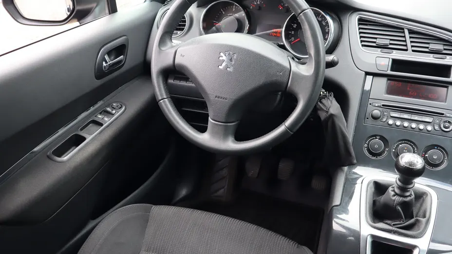 Peugeot 5008 -