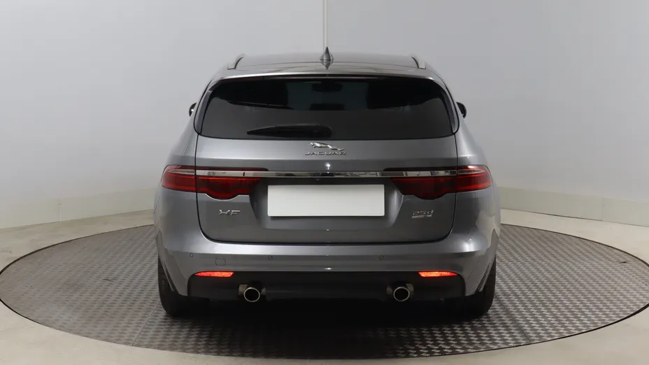 Jaguar XF -